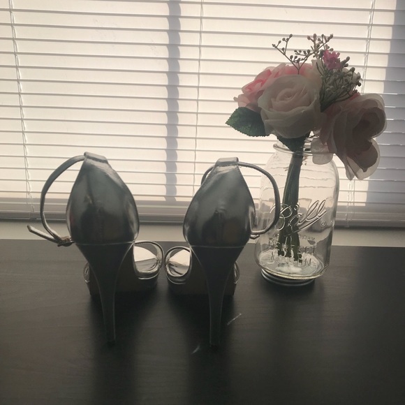 EUC strappy silver heels. Worn twice 8.5 - Picture 2 of 3